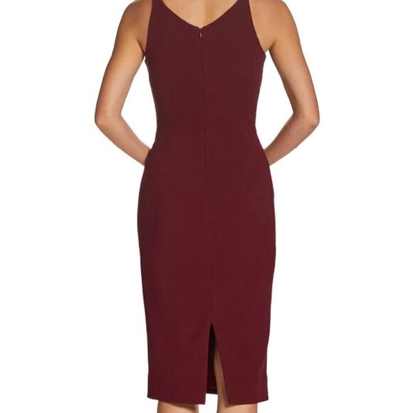 DRESS THE POPULATION Lyla Crepe Cocktail dress (Burgundy) - Picture 4 of 10